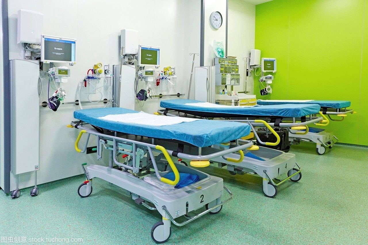 西班牙圣塞巴斯蒂安吉普斯夸大學醫(yī)院眼科手術(shù)復蘇單元的醫(yī)用藥品柜管理